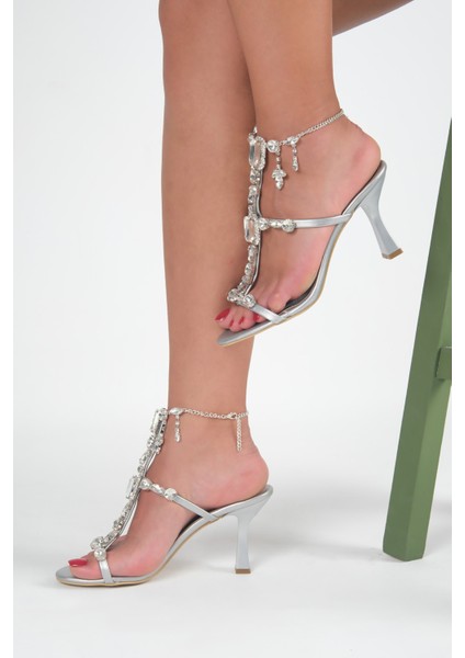 Taş Detaylı Bilek Bağlamalı 9 cm Topuklu Abiye Ayakkabı Sandalet fırsatları