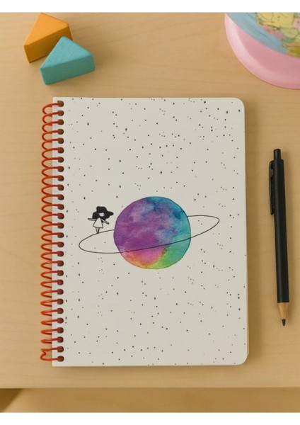 Öğrenci ve Ofis Kullanımı Için Uygun Satürn Kız Temalı Spiralli Çizgili Defter 80 Yaprak