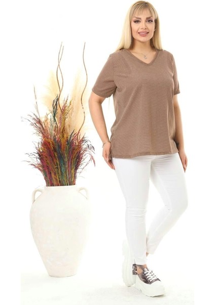 Kadın Büyük Beden V Yaka Simli Çizgili Viskon Tshırt fiyatları