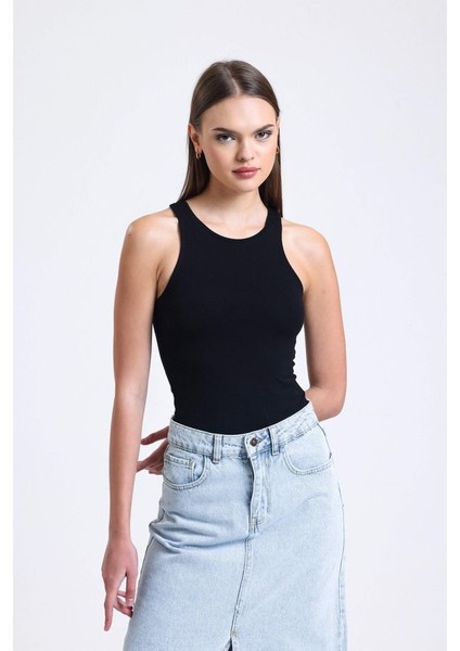 Kadın Yuvarlak Yakalı Temel Askılı Tişört Siyah