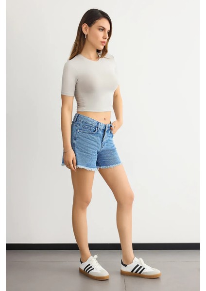 Kadın Bisiklet Yaka Temel Crop Top Natural modelleri