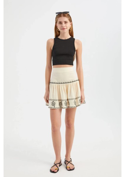 Kadın İşlemeli Yüksek Bel Volanlı Mini Etek Natural