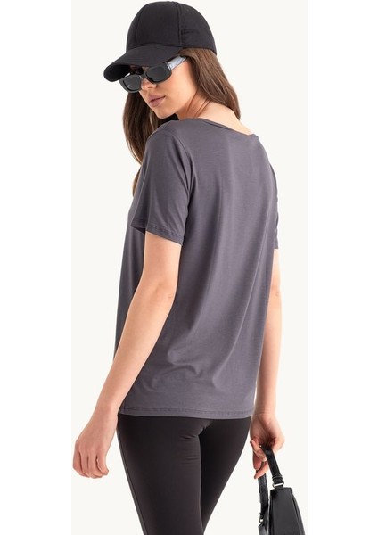 Kadın Yuvarlak Yaka Rahat T-shirt Gri modelleri