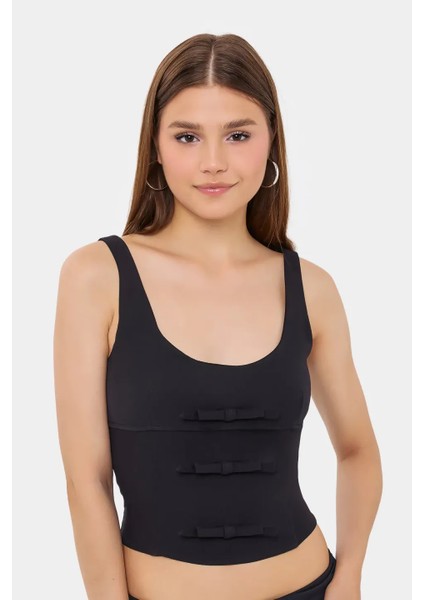 Kadın Yırtmaç Detaylı Askısız Vücut Şekillendirici Üst Siyah fiyatları