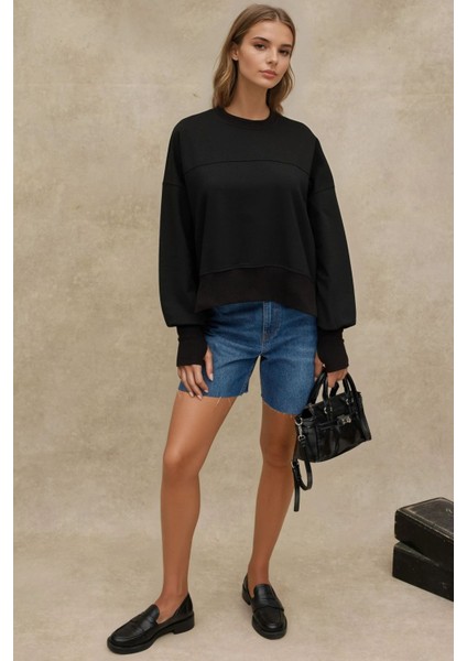 Kadın Yırtmaç Detaylı Bisiklet Yaka Loose Fit Sweatshirt Black