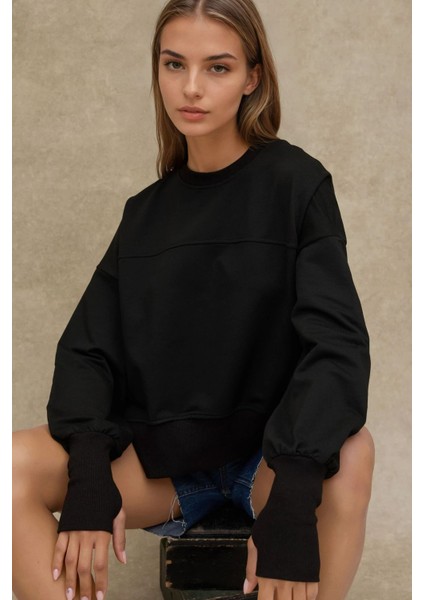 Kadın Yırtmaç Detaylı Bisiklet Yaka Loose Fit Sweatshirt Black fiyatları