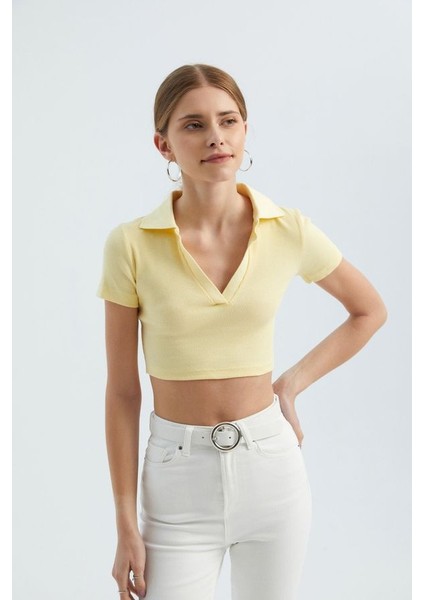 Kadın V Yakalı Polo Crop Top Yellow modelleri