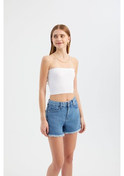 Kadın Askısız Temel Kısa Üst Beyaz modelleri