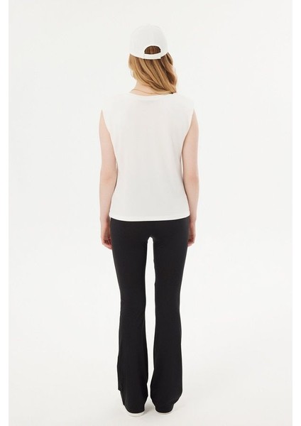 Kadın Yuvarlak Yakalı Ham Kenar Kolsuz Tank Top White fırsatları