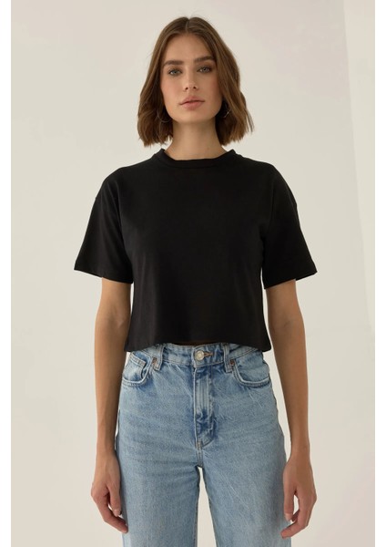 Kadın Basic Bisiklet Yaka Kısa T-Shirt Black modelleri