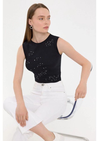 Kadın Kolsuz Pamuk Yuvarlak Yakalı Elmaslı Üst Black