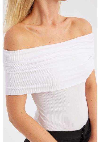 Kadın Düz Omuz Detaylı Üst White indirimleri