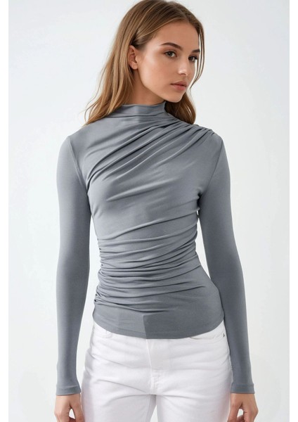 Kadın Dik Yaka Büzgü Detaylı Sandy Bluz Grey modelleri