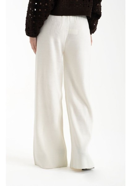 Kadın Örme Bağcıklı Geniş Kesim Pantolon White fırsatları