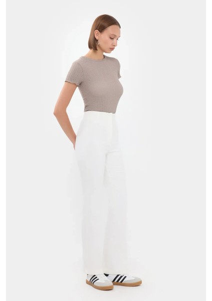 Kadın Buruşuk Dokulu Kısa Kollu Yuvarlak Yakalı Üst Natural fiyatları