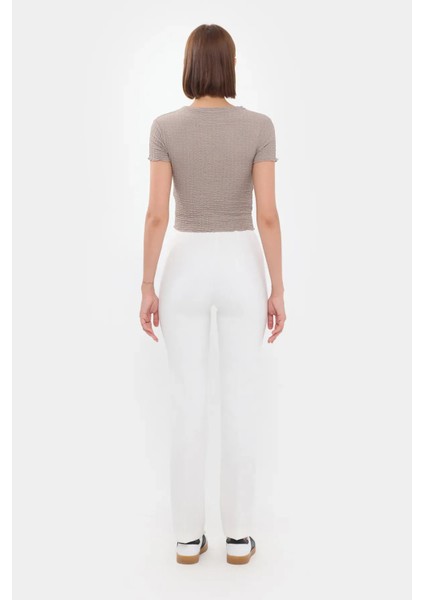 Kadın Buruşuk Dokulu Kısa Kollu Yuvarlak Yakalı Üst Natural fırsatları