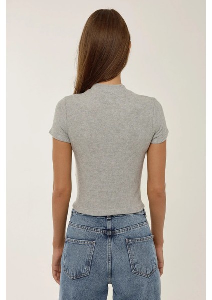 Kadın Slim Fit Triko Crop Bluz Grey indirimleri