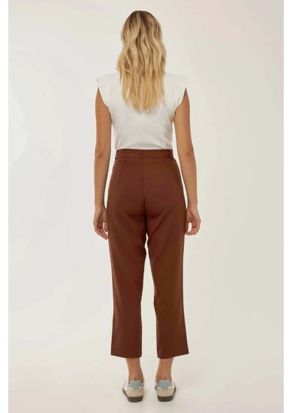 Kadın Yüksek Bel Pileli Boru Paça Pantolon Brown fırsatları