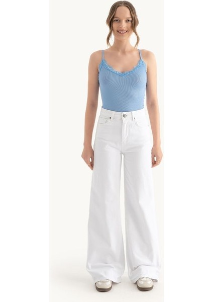 Kadın Dantel Detaylı V Yaka Kırpılmış Tank Top Blue