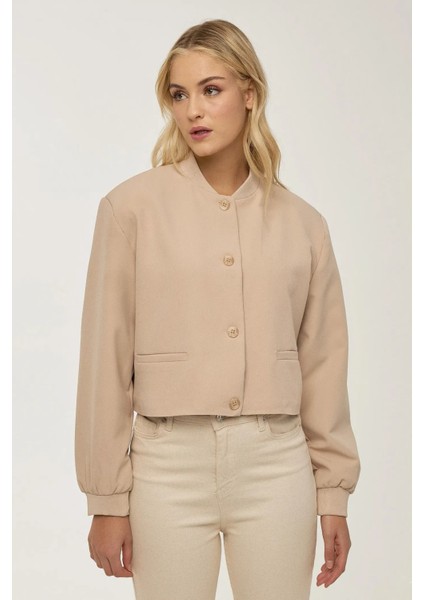 Kadın Kolej Yaka İki Cepli Kısa Ceket Natural fiyatları