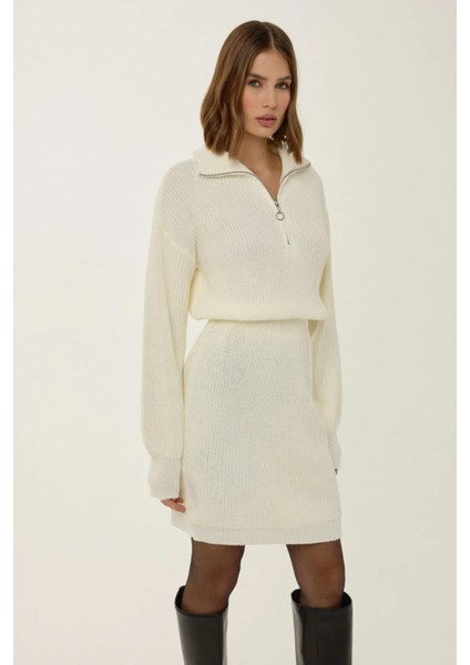 Kadın Bele Oturan Fermuar Yaka Fitilli Mini Triko Elbise Natural modelleri