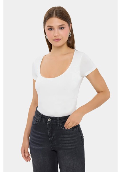 Kadın Scoop Yaka ile Basit Kısa Kollu Dokuma T-Shirt White fiyatları