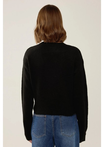 Kadın V Yaka Düğmeli Kruvaze Triko Kazak Siyah indirimleri