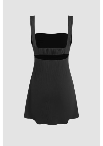 Kadın Kırışıklıklı Kare Yaka Mini Elbise Siyah fiyatları