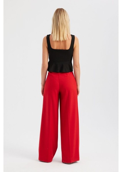 Kadın Kare Yaka Örme Volanlı Bluz Black indirimleri