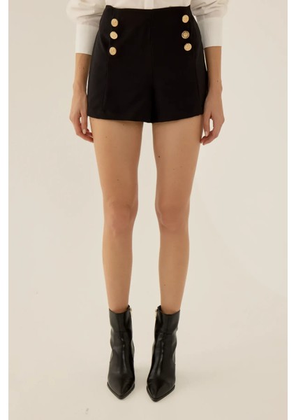 Kadın Altın Düğme Detaylı Siyah Şort Siyah modelleri