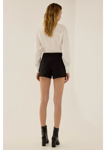 Kadın Altın Düğme Detaylı Siyah Şort Siyah indirimleri