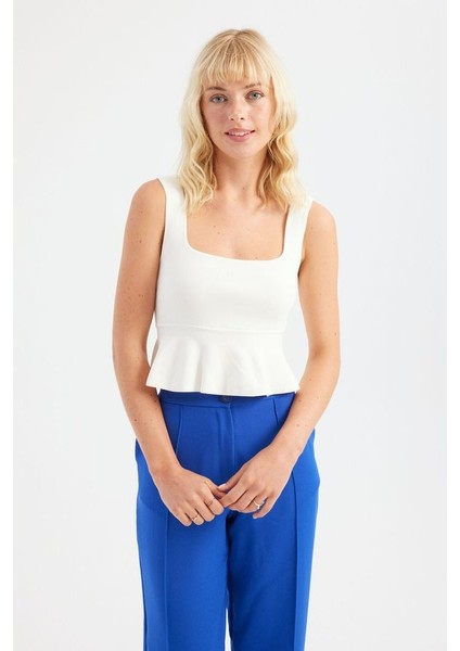 Kadın Kare Yaka Örme Volanlı Bluz White