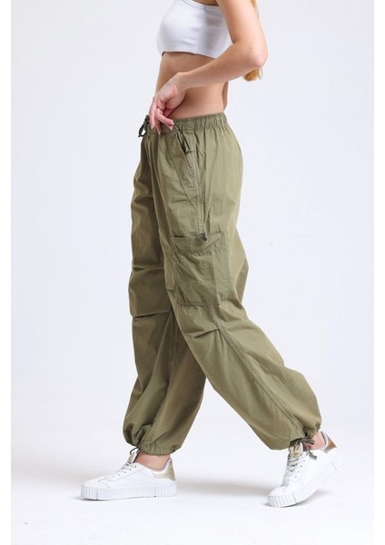 Kadın Açık Mavi Kot Orta Bel Lastikli Paraşüt Pantolon Haki Yeşil fiyatları