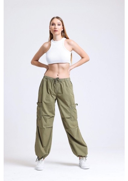 Kadın Açık Mavi Kot Orta Bel Lastikli Paraşüt Pantolon Haki Yeşil indirimleri
