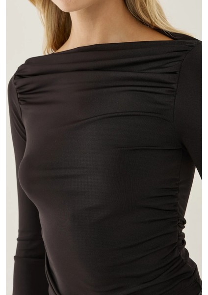 Kadın Drape Detaylı Top Siyah indirimleri