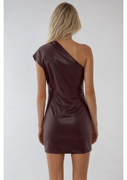 Kadın Tek Kollu Timsah Desenli Suni Deri Mini Elbise Brown