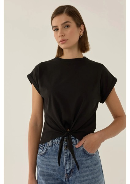Kadın Basic Yuvarlak Yaka Kısa Tişört Siyah fırsatları