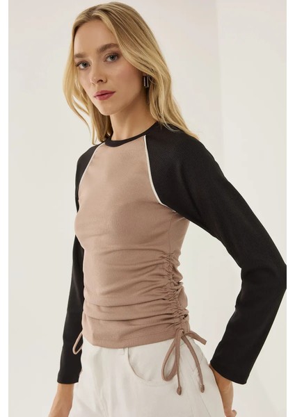 Kadın Renk Bloklu Bisiklet Yaka Üst Natural indirimleri