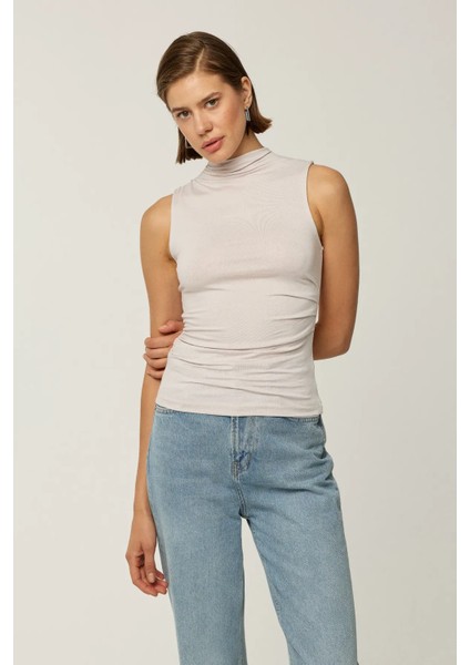 Kadın Drapeli Sıfır Kol Bluz Natural modelleri