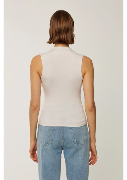 Kadın Drapeli Sıfır Kol Bluz Natural indirimleri