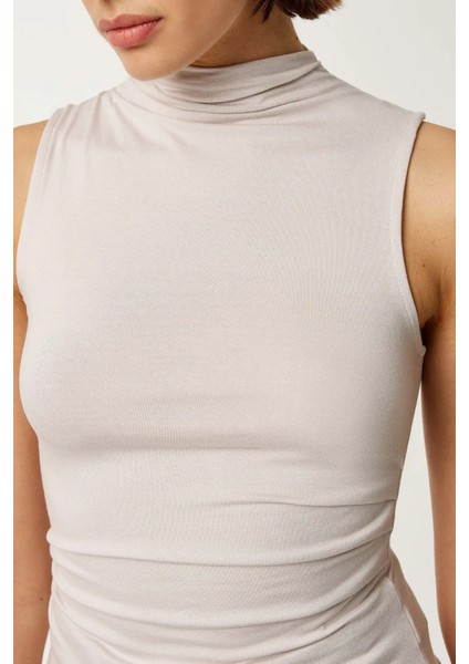 Kadın Drapeli Sıfır Kol Bluz Natural