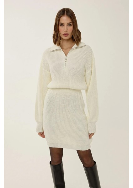 Kadın Bele Oturan Fermuar Yaka Fitilli Mini Triko Elbise Natural