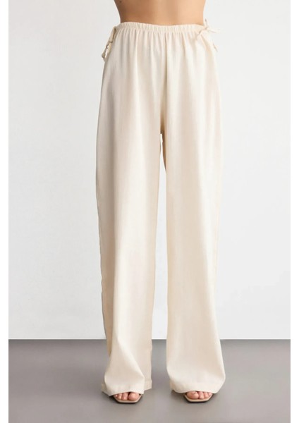Kadın Yaylı ve Yandan Bağlamalı Bol Bacaklı Pantolon Natural fiyatları