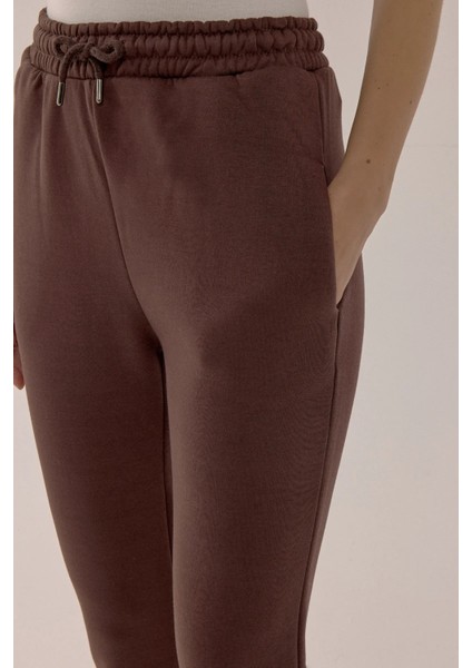 Kadın Kordonlu Dar Kesim Eşofman Altı Brown indirimleri