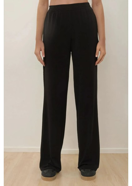 Kadın Wide Leg Rahat Kesim Esnek Örme Pantolon Siyah