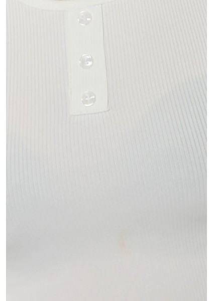 Kadın Düğme Detaylı Crop Üst White