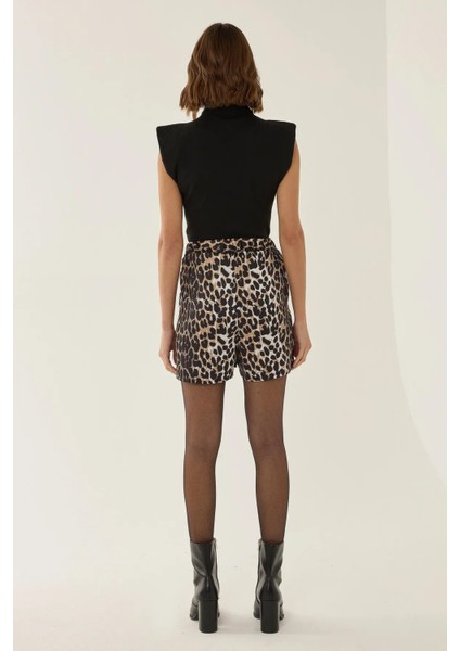 Kadın Yüksek Bel Leopar Desenli Mini Şort Brown fırsatları