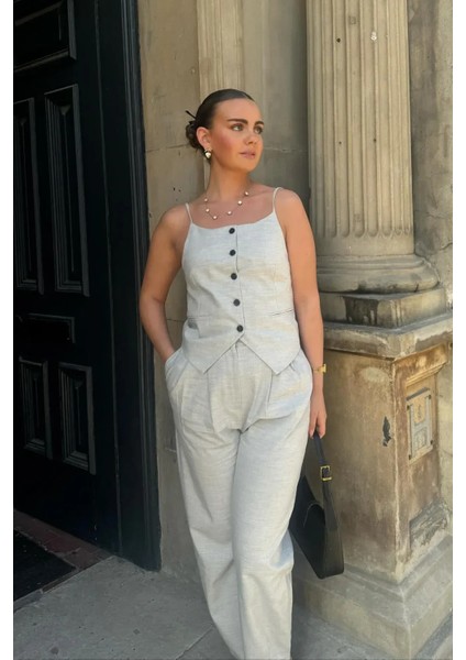 Kadın Gri İnce Askılı Düğmeli Üst Grey