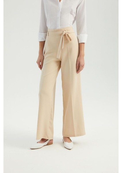 Kadın Kemer Detaylı Yüksek Bel Geniş Bacaklı Pantolon Krem Doğal indirimleri