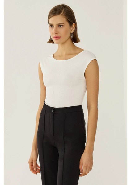 Kadın Sırtı Açık Crop Top Beyaz